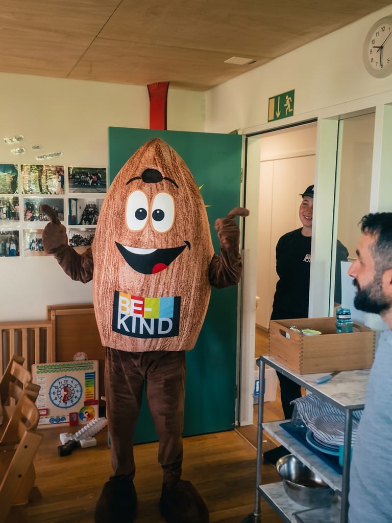 Be-Kind Nut Drop Detail 4